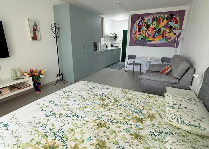 Al Sole Playa Roca アパート *