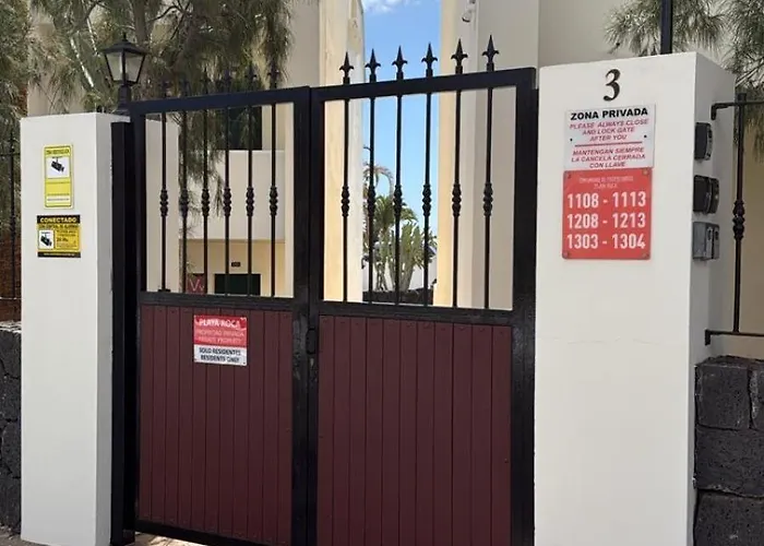 Al Sole Playa Roca アパート